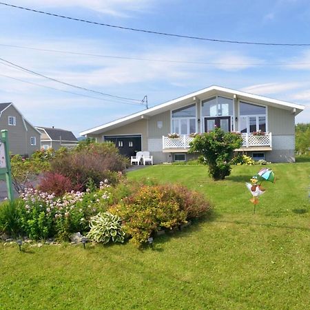 Gite Petales De Rose Cap-des-Rosiers Exterior photo